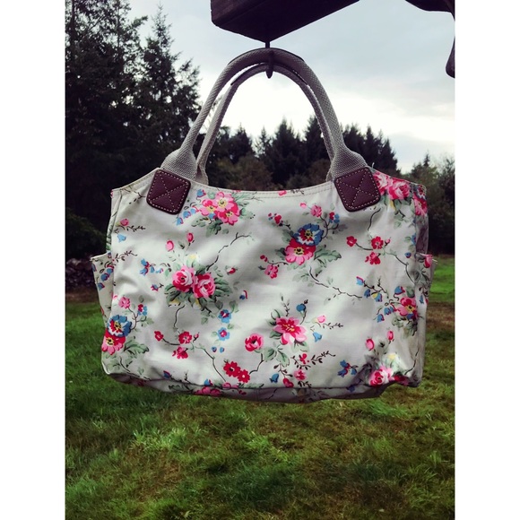 Cath Kidston floral bag - Picture 2 of 4